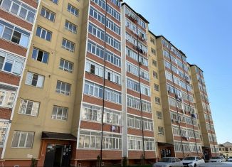 Продается двухкомнатная квартира, 66 м2, Каспийск, улица Зейнудина Батманова, 18