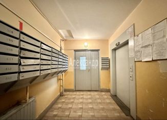 Продается 2-комнатная квартира, 55 м2, Санкт-Петербург, улица Доблести, 18к1Б, метро Проспект Ветеранов