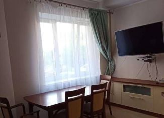 Продаю трехкомнатную квартиру, 94.4 м2, Зеленоградск, улица Марины Расковой, 23
