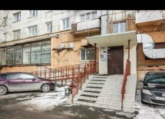 Сдаю в аренду 3-комнатную квартиру, 55 м2, Тюменская область, улица Республики, 90