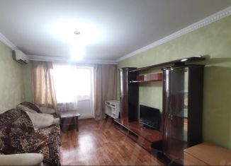 Продается 3-комнатная квартира, 58 м2, Будённовск, 3-й микрорайон, 4