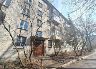 Продаю двухкомнатную квартиру, 43.2 м2, Санкт-Петербург, Школьная улица, 61