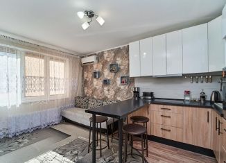 Продается 2-комнатная квартира, 60.6 м2, Краснодарский край, улица Генерала Трошева, 25