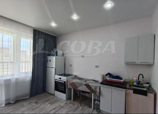 Сдача в аренду квартиры студии, 30 м2, Тобольск, 15-й микрорайон, 17А