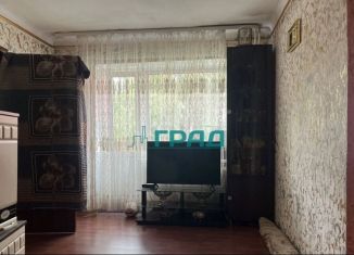 Продаю 2-ком. квартиру, 45 м2, Белово, улица Юности, 21