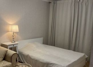 Сдаю 1-ком. квартиру, 30 м2, Москва, Ленинский проспект, 93к4, Ломоносовский район