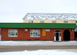 Продам торговую площадь, 57 м2, Калининск, улица 30 лет ВЛКСМ, 47А