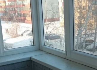 Продаю 2-ком. квартиру, 45 м2, Кыштым, улица Интернационала, 89