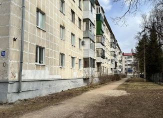 Продам 2-комнатную квартиру, 41 м2, Октябрьский, 35-й микрорайон, 10