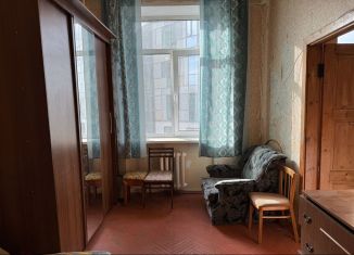 Продается комната, 28.7 м2, Санкт-Петербург, проспект Юрия Гагарина, 5, метро Бухарестская