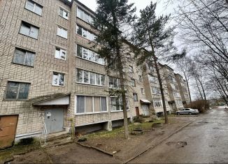 2-ком. квартира на продажу, 50.5 м2, Вязьма, улица Плетниковка, 15