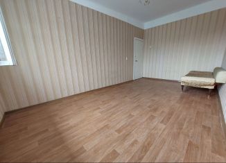 Продаю многокомнатную квартиру, 102 м2, Керчь, улица Льва Толстого, 46