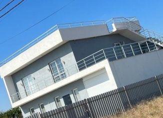 Сдам в аренду коттедж, 177.7 м2, село Уютное, Садовая улица, 68