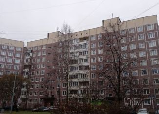 3-комнатная квартира на продажу, 57 м2, Санкт-Петербург, Комендантский проспект, 28к2, муниципальный округ Озеро Долгое