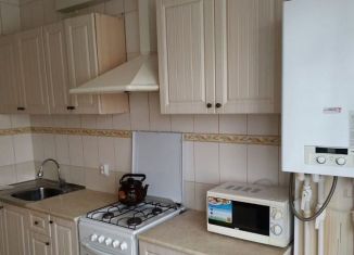 Сдача в аренду однокомнатной квартиры, 42 м2, Крымск, Кирпичная улица, 9