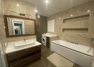 Продам 2-комнатную квартиру, 79.3 м2, Сергиев Посад, улица Андрея Рублёва, 13