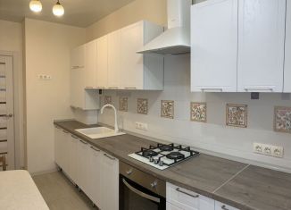 Аренда 1-комнатной квартиры, 40 м2, Геленджик, Дивноморская улица, 37к9