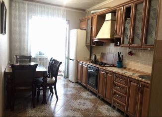 Сдам в аренду 2-ком. квартиру, 56 м2, Еврейская АО, улица Миллера, 16к1