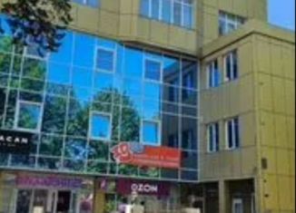 Сдаю 3-комнатную квартиру, 150 м2, Сочи, улица Кирова, 109, микрорайон Черемушки