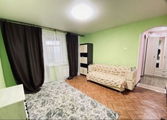 Сдается 1-ком. квартира, 38 м2, Тула, улица Максимовского, 3