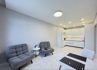 Продаю 3-ком. квартиру, 80.4 м2, Тюмень, Селекционная улица, 4