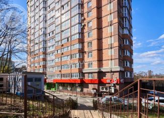 Продаю 2-ком. квартиру, 60.8 м2, Воронеж, Ипподромная улица, 68/2