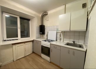 Продается 2-ком. квартира, 42 м2, Кострома, Беговая улица, 37