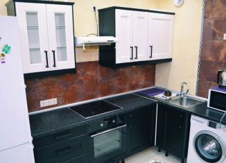 Аренда 1-ком. квартиры, 40 м2, Чехов, улица Чехова, 79к1, ЖК Чайка