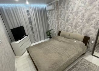 Продаю 1-комнатную квартиру, 37.2 м2, Краснодар, улица им. Героя Яцкова И.В., 19к3, микрорайон Губернский