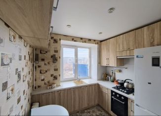 Продается 2-комнатная квартира, 43.8 м2, Ишимбай, проспект Ленина, 63