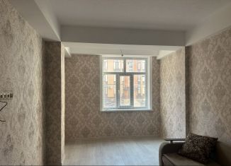 Продается однокомнатная квартира, 39.5 м2, Хасавюрт, улица Нурадилова, 77А