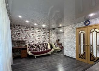 Продаю двухкомнатную квартиру, 65 м2, Котлас, улица Кедрова, 17