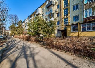 Продаю четырехкомнатную квартиру, 76 м2, Краснодар, микрорайон Черемушки, улица 2-я Пятилетка, 6/1