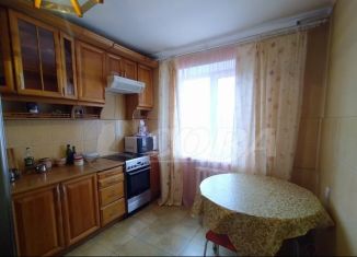 Сдается двухкомнатная квартира, 51 м2, Тобольск, микрорайон 7А, 16А