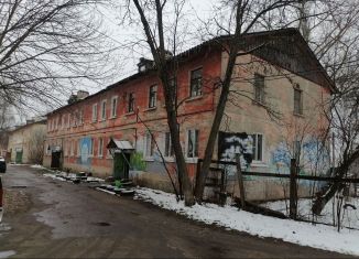 Двухкомнатная квартира на продажу, 41 м2, Бор, улица Сергея Везломцева, 1