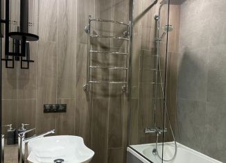 Трехкомнатная квартира на продажу, 65 м2, Москва, Шмитовский проезд, 39к1, метро Москва-Сити