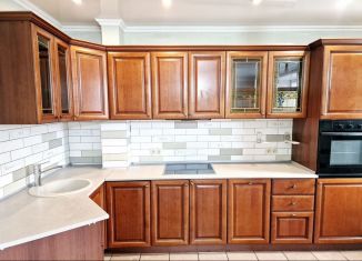 Продаю трехкомнатную квартиру, 62.2 м2, Абакан, проспект Дружбы Народов, 3