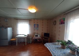 Продается 3-комнатная квартира, 42 м2, село Раздольное, улица 50 лет Октября, 56