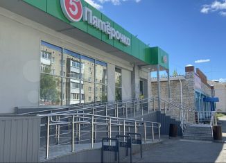 Сдается в аренду помещение свободного назначения, 120 м2, Ирбит, улица Мальгина, 44