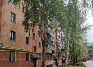 Продам однокомнатную квартиру, 31 м2, Азнакаево, улица Булгар, 36