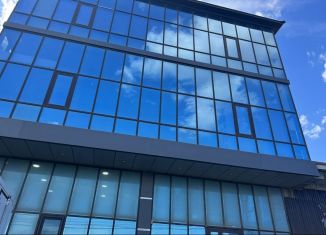 Продаю помещение свободного назначения, 588 м2, посёлок городского типа Семендер, проспект Казбекова