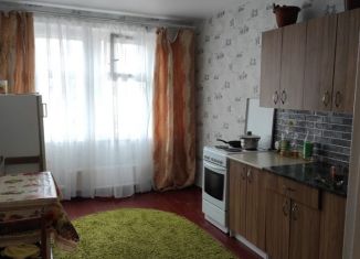 Продаю 2-комнатную квартиру, 75 м2, село Азово, Российская улица, 39