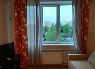 Сдам 1-комнатную квартиру, 42 м2, Московская область, улица 7-й Гвардейской Дивизии, 4к1