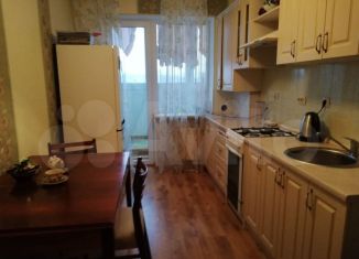 Продам 1-комнатную квартиру, 45 м2, Калининград, улица Виктора Гакуна, 5, ЖК Сказка