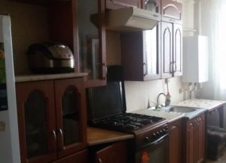 Продажа 3-ком. квартиры, 53 м2, поселок городского типа Спирово, улица Мира, 6