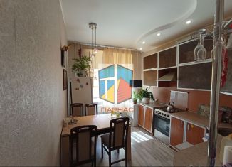 Продается двухкомнатная квартира, 54 м2, Краснотурьинск, Базстроевская улица, 20