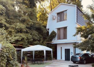 Сдаю дом, 160 м2, Туапсе, улица Ленина, 37В