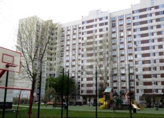 Продается 2-комнатная квартира, 60 м2, Москва, Венёвская улица, 19, метро Бульвар Адмирала Ушакова