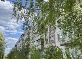 Продается 2-комнатная квартира, 47.3 м2, поселок Кобралово, Лесная улица, 2