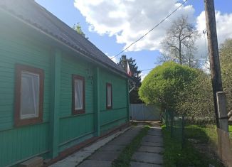 Продаю дом, 65 м2, Луга, Центральная улица